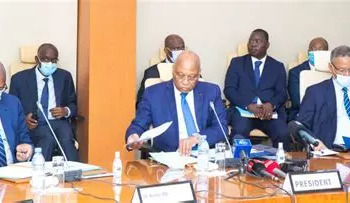 La BCEAO a décidé de maintenir ses taux directeurs inchangés malgré la hausse de l&rsquo;inflation.