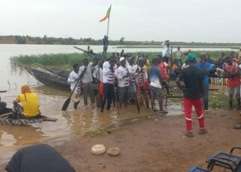 Course de pirogues à Gounzourey : une célébration du patrimoine culturel local