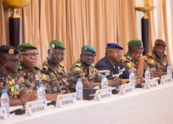 Lutte Antiterroriste : Réunion Stratégique des Chefs Militaires sous la Direction du Président de la Transition