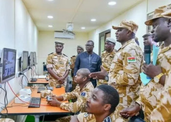 Lancement d&rsquo;un nouveau centre de formation pour le pilotage de drones civils au Burkina Faso.