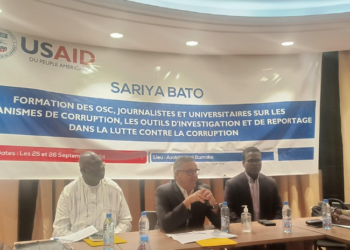 Le projet Sariya Bato de l’USAID propose des formations destinées aux journalistes, aux organisations de la société civile (OSC) et aux universitaires.