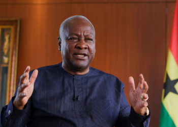 Ghana : Le président Mahama réduit le nombre de ministères