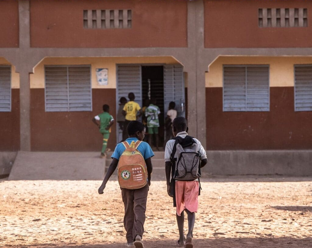 Burkina Faso : L’uniformisation des coiffures imposée dans toutes les écoles