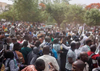 Mali : un vendredi sous tension entre pro et anti-transition