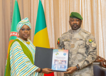 Mali : le rapport des États généraux sur la Femme, l’Enfant et la Famille remis au Président de la Transition